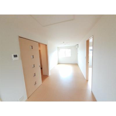 モルトベーネ 101【管理NO：1-020720401-01010】 ★家具家電は申し込み後に搬入します★ ★2026年08月下旬入居可能★の物件写真2