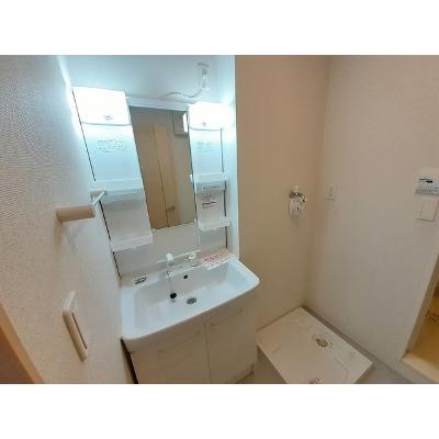 モルトベーネ 101【管理NO：1-020720401-01010】 ★家具家電は申し込み後に搬入します★ ★2026年08月下旬入居可能★の物件写真6
