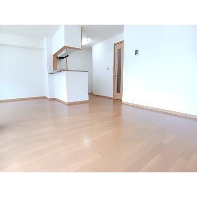 スタービレ 101【管理NO：1-013427401-01010】 ★家具家電は申し込み後に搬入します★の物件写真2