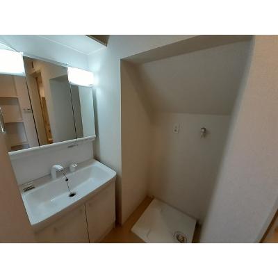 エアリーⅡ 103【管理NO：1-024145202-01030】 ★家具家電は申し込み後に搬入します★の物件写真6
