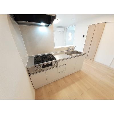 カルム　シャーンス 202【管理NO：1-027157901-02020】 ★家具家電は申し込み後に搬入します 2026年09月中旬入居可能の物件写真3