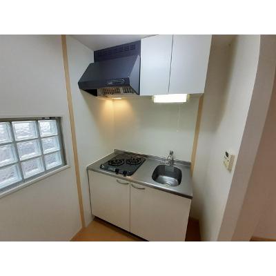 パイン　ヒル 105【管理NO：1-015509301-01040】 ★家具家電は申し込み後に搬入します★の物件写真3