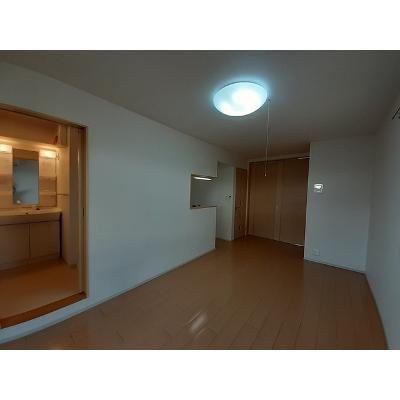 ユーアイハイツ　新家 301【管理NO：1-017517801-03010】 ★家具家電は申し込み後に搬入します★ ★2026年08月下旬入居可能★の物件写真2