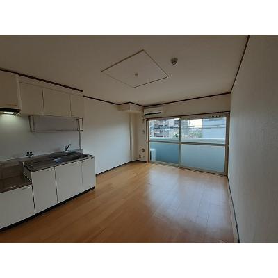 グラスガーデンⅡ 202【管理NO：1-004455901-02020】 ★家具家電は申し込み後に搬入します★ ★2026年08月下旬入居可能★の物件写真2