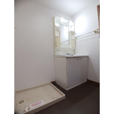プリムヴェールⅠ 103【管理NO：1-010124701-01030】 ★家具家電は申し込み後に搬入します★の物件写真6