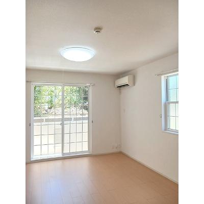 ジョイハウス 105【管理NO：1-017133601-01040】 ★家具家電は申し込み後に搬入します★の物件写真2