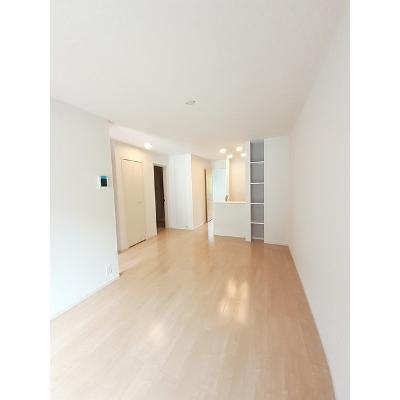 カンヌ 102【管理NO：1-025323502-01020】 ★家具家電は申し込み後に搬入します 2026年08月下旬入居可能の物件写真2