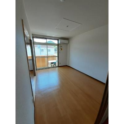 サンビレッジ中津 202【管理NO：1-005052301-02020】 ★家具家電は申し込み後に搬入します 2026年08月下旬入居可能の物件写真2