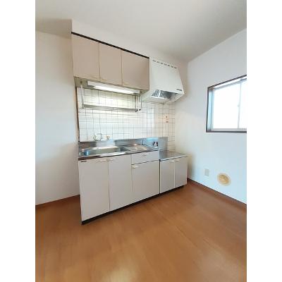 サンビレッジ中津 202【管理NO：1-005052301-02020】 ★家具家電は申し込み後に搬入します 2026年08月下旬入居可能の物件写真3