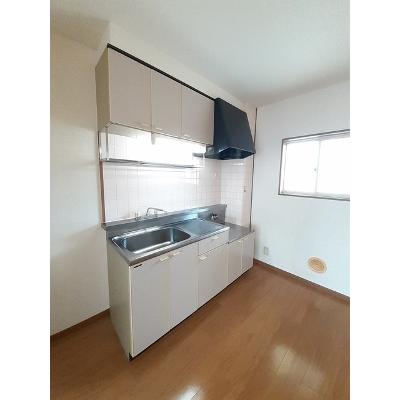 エバグリーンＡ 203【管理NO：1-006144101-02030】 ★家具家電は申し込み後に搬入しますの物件写真3