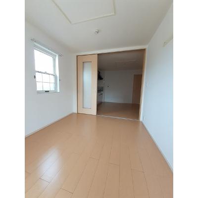 ソレイユ　Ⅰ 101【管理NO：1-017709401-01010】 ★家具家電は申し込み後に搬入します★の物件写真2
