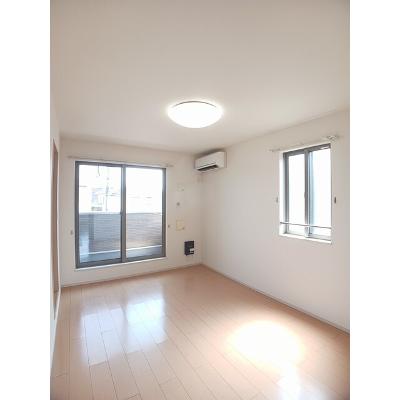 フランベル 204【管理NO：1-019958201-02040】 ★家具家電は申し込み後に搬入します★の物件写真2