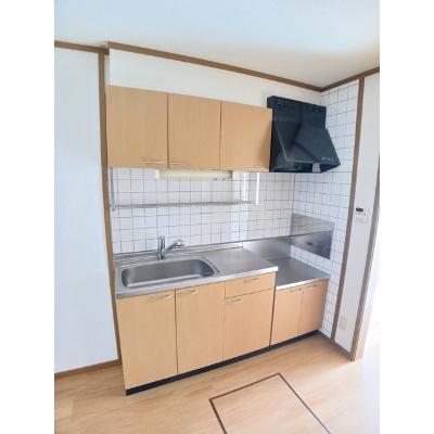 プラティークＢ 101【管理NO：1-011635001-01010】 ★家具家電は申し込み後に搬入します 2026年08月上旬入居可能の物件写真3