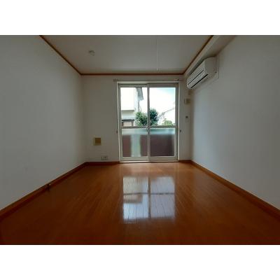 ラフレシール 101【管理NO：1-013319801-01010】 ★家具家電は申し込み後に搬入します★ ★2026年09月中旬入居可能★の物件写真2
