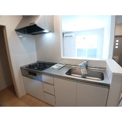 ノ－ル・ボワ　Ⅱ 103【管理NO：1-024479102-01030】 ★家具家電は申し込み後に搬入します★の物件写真3