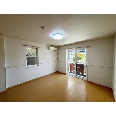 ＦＯＲＥＳＴ出島 101【管理NO：1-016113101-01010】 ★家具家電は申し込み後に搬入します★の物件写真2
