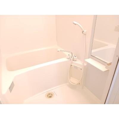 アモール 101【管理NO：1-012694301-01010】 ★家具家電は申し込み後に搬入します★の物件写真4