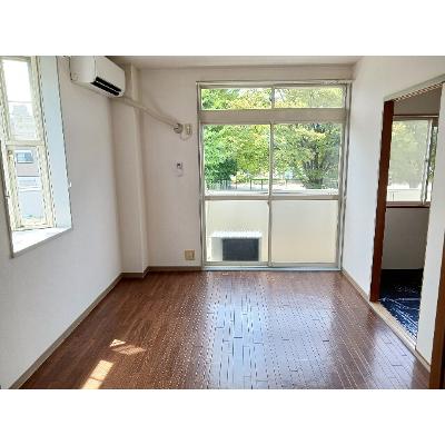 シャルマン二瀬 201【管理NO：1-004792701-02010】 ★家具家電は申し込み後に搬入します★の物件写真2