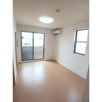 グランツ 105【管理NO：1-020737801-01040】 ★家具家電は申し込み後に搬入します★の物件写真2