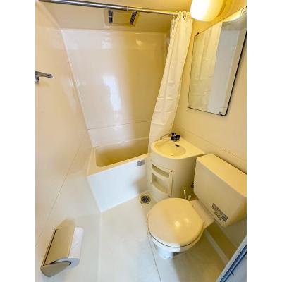 ユニオンマンスリー萩山１　402　1R・シングル☆【禁煙ルーム】人気の角部屋！安心のモニター付きインターフォン完備/デスク・チェア＆たっぷり収納2ドア冷蔵庫など生活家電のあるお部屋の物件写真4