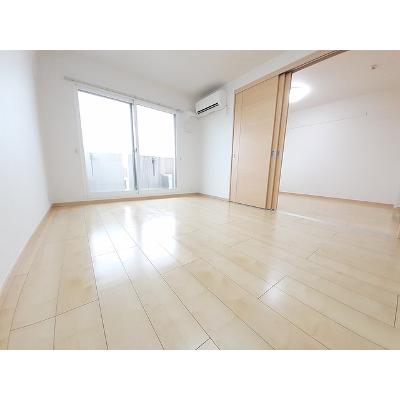 プリマヴェーラ・ルーチェ 404【管理NO：1-016829701-04040】 ★家具家電は申し込み後に搬入します 2026年08月下旬入居可能の物件写真2