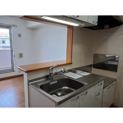 トレフル　Ａ 203【管理NO：1-014218701-02030】 ★家具家電は申し込み後に搬入しますの物件写真3