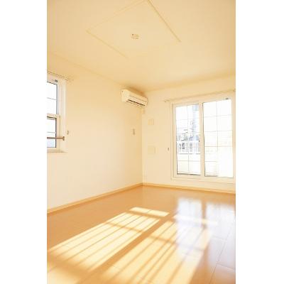 サニー・クラールＡ 202【管理NO：1-015549301-02020】 ★家具家電は申し込み後に搬入します★の物件写真2