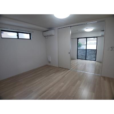 ハレプア 101【管理NO：1-028589101-01010】 ★家具家電は申し込み後に搬入しますの物件写真2