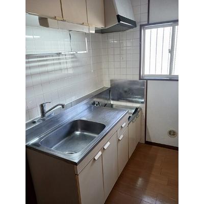 サンシャインヒルズ 104【管理NO：1-003182801-01040】 ★家具家電は申し込み後に搬入します 2026年08月中旬入居可能の物件写真3