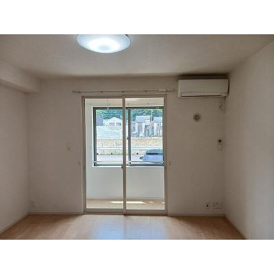 グランド　オーブ 103【管理NO：1-022872401-01030】 ★家具家電は申し込み後に搬入します 2026年07月下旬入居可能の物件写真2