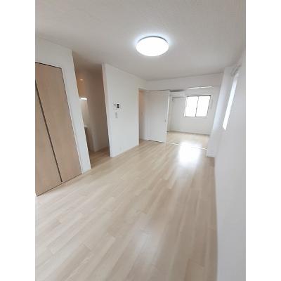 葵館 106【管理NO：1-027666301-01050】 ★家具家電は申し込み後に搬入します 2026年09月中旬入居可能の物件写真2