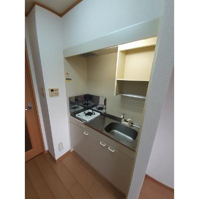 アビタシオン 302【管理NO：1-012564601-03020】 ★家具家電は申し込み後に搬入しますの物件写真3