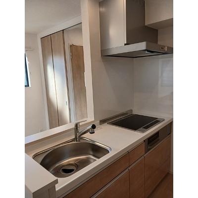 エテルノ　フィオーレ 203【管理NO：1-027684901-02030】 ★家具家電は申し込み後に搬入します★の物件写真3