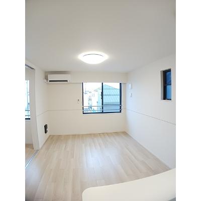 カーサ　雅　Ⅲ 201【管理NO：1-027649401-02010】 ★家具家電は申し込み後に搬入します★の物件写真2