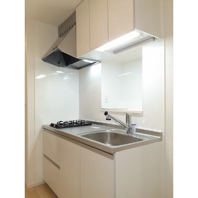 エクラ 102【管理NO：1-026014501-01020】 ★家具家電は申し込み後に搬入します★の物件写真3