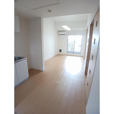 フリーデ・Ｋ 203【管理NO：1-018180001-02030】 ★家具家電は申し込み後に搬入します★の物件写真2