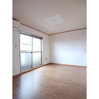 セトルⅢ 203【管理NO：1-012883503-02030】 ★家具家電は申し込み後に搬入します★の物件写真2