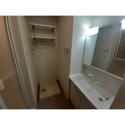 ラカリアＣ 103【管理NO：1-027172703-01030】 ★家具家電は申し込み後に搬入します★の物件写真6