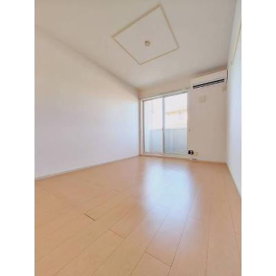 アランフェス 102【管理NO：1-017068801-01020】 ★家具家電は申し込み後に搬入します★の物件写真2