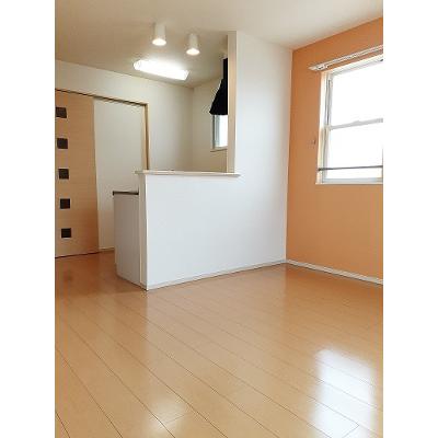 エレガンシア 201【管理NO：1-019527901-02010】 ★家具家電は申し込み後に搬入します★ ★2026年08月上旬入居可能★の物件写真2