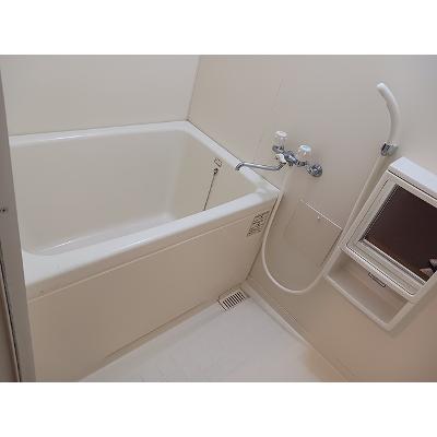 シャランフロイデ 102【管理NO：1-007377401-01020】 ★家具家電は申し込み後に搬入します★の物件写真4