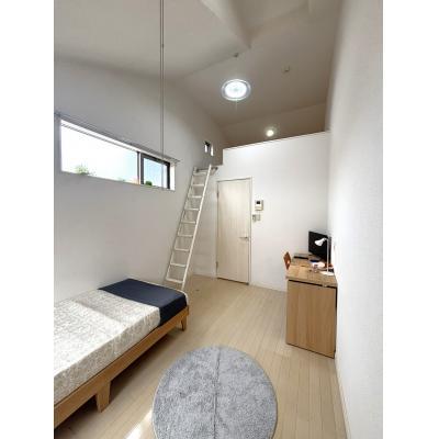 🔷🔹🔸🔶⭐大規模修繕工事済み⭐1K+ロフト付(広々とした天井高120cm5帖)⭐2口ガスコンロ⭐敷地内ゴミ捨て場⭐【禁煙&Wi-Fi無料】⭐🔶🔸🔹🔷「K13」の外観画像