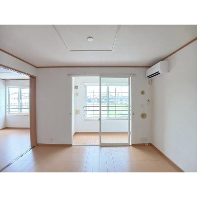 デイジーＡ 203【管理NO：1-014575501-02030】 ★家具家電は申し込み後に搬入します★の物件写真2
