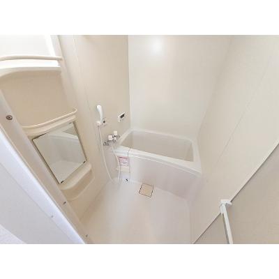 アマールファミーリア 201【管理NO：1-012587001-02010】 ★家具家電は申し込み後に搬入します 2027年04月中旬入居可能の物件写真4