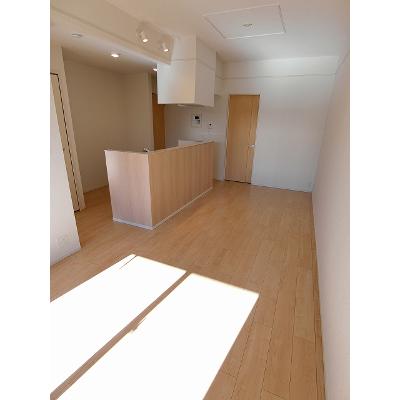 エテルノ 202【管理NO：1-022232701-02020】 ★家具家電は申し込み後に搬入します 2026年08月下旬入居可能の物件写真2