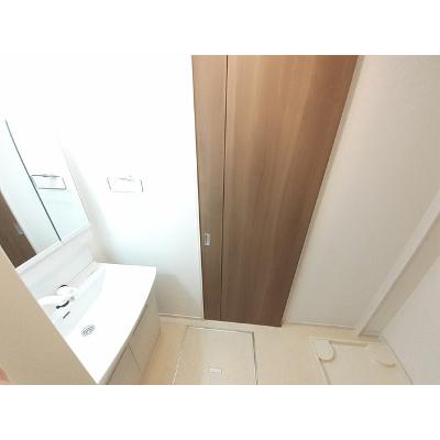 カーチス 101【管理NO：1-027373801-01010】 ★家具家電は申し込み後に搬入します 2027年01月下旬入居可能の物件写真6