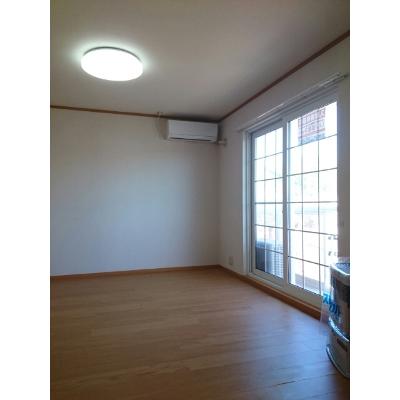 コウジィーコートⅡ 202【管理NO：1-012302601-02020】 ★家具家電は申し込み後に搬入します 2026年09月上旬入居可能の物件写真2