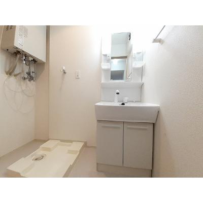apartment 秋田県潟上市天王字追分１０１番地３３ 

↓地図はこちらから