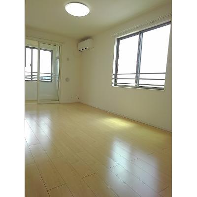 パレス　シャトンＡ 303【管理NO：1-020931001-03030】 ★家具家電は申し込み後に搬入します★ ★2026年09月中旬入居可能★の物件写真2