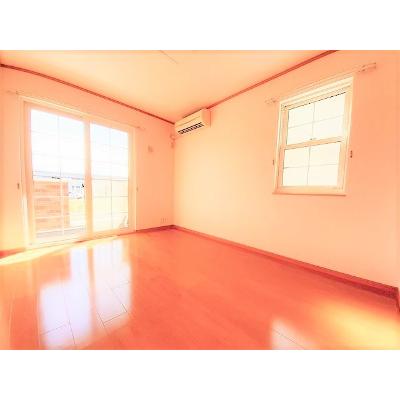 グランフィオーレ 103【管理NO：1-013377001-01030】 ★家具家電は申し込み後に搬入します★の物件写真2